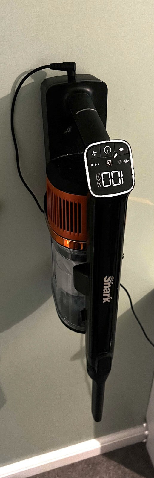 Shark Anti Hair Wrap Powerfins Vacuum Wall Mount accessory bracket dock IZ300