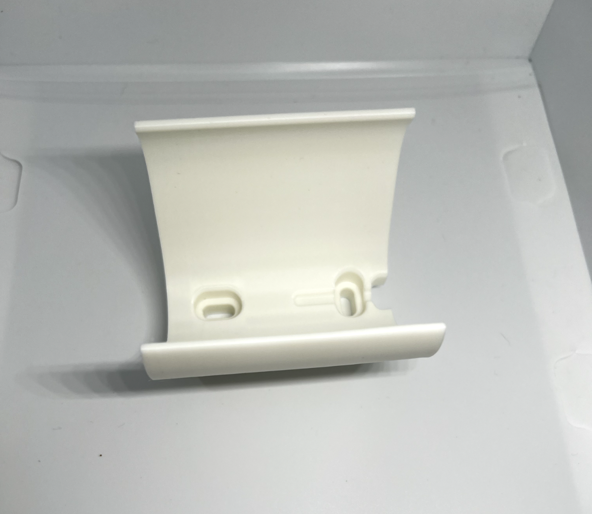White Horizontal Wall Mount for Sonos Roam Bracket Holder Mount Stand UK