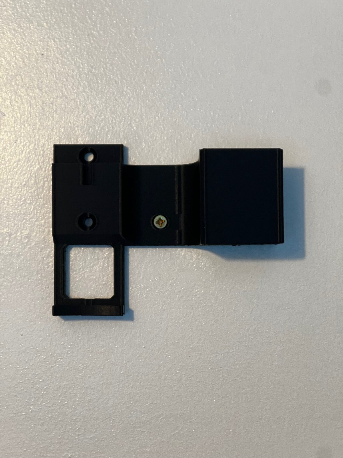 Shark Stratos Vacuum Wall Mount accessory holder dock IZ400 IZ400UKT IZ420 IZ420