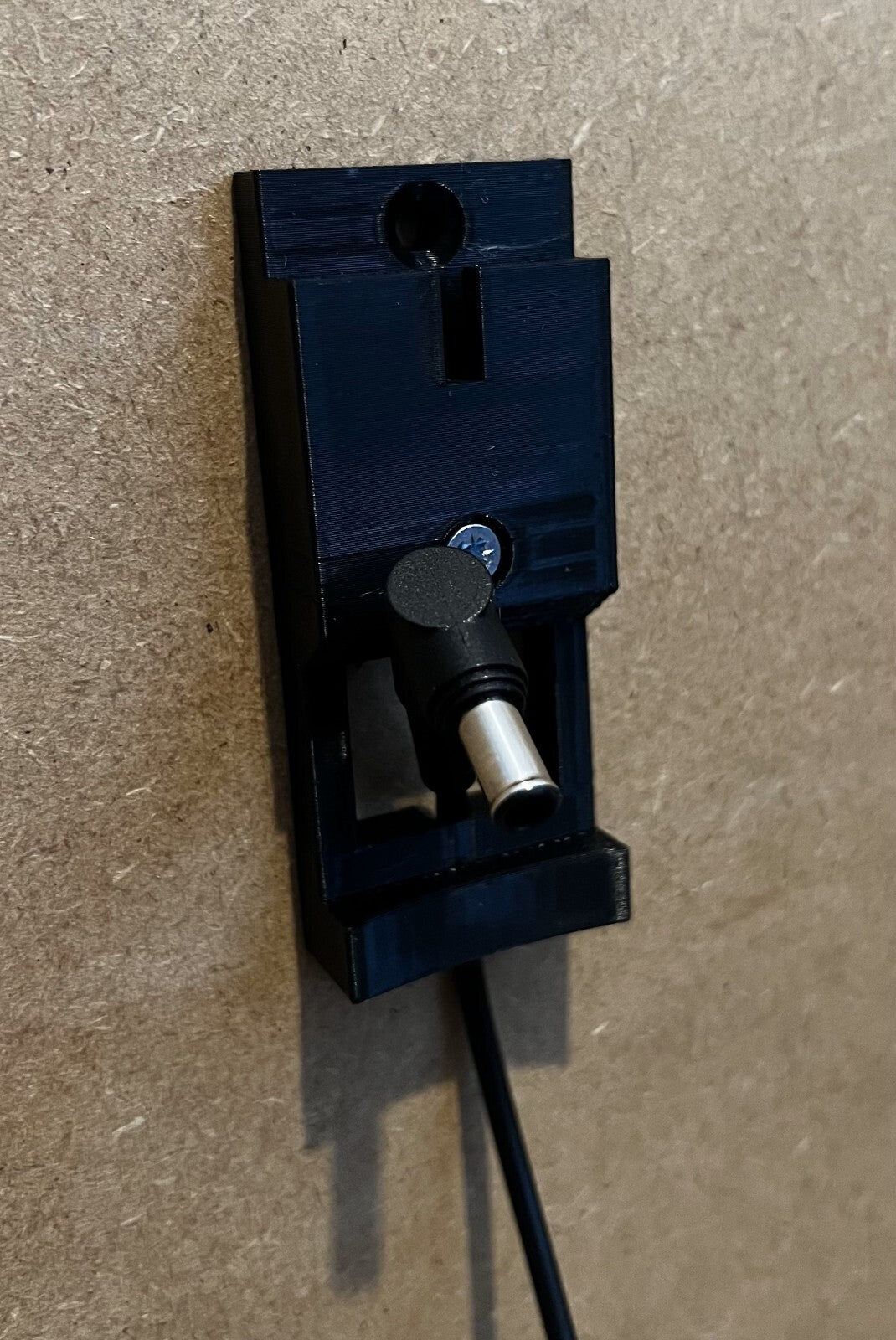 Shark Anti Hair Wrap Powerfins Vacuum Wall Mount mounting bracket dock  IZ300