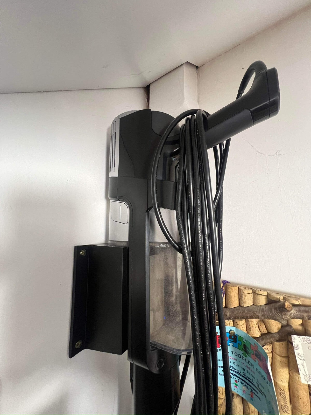 Shark Corded Handstick Anti-Hair wrap Vacuum Wall Mount accessory Dock HZ3000UKT