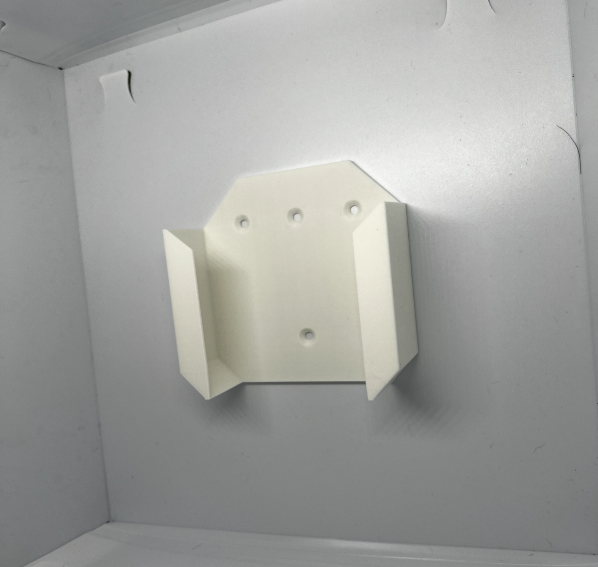 Full Philips Hue Light Bridge Holder White Bracket Wall Mount Screw Cradle UK