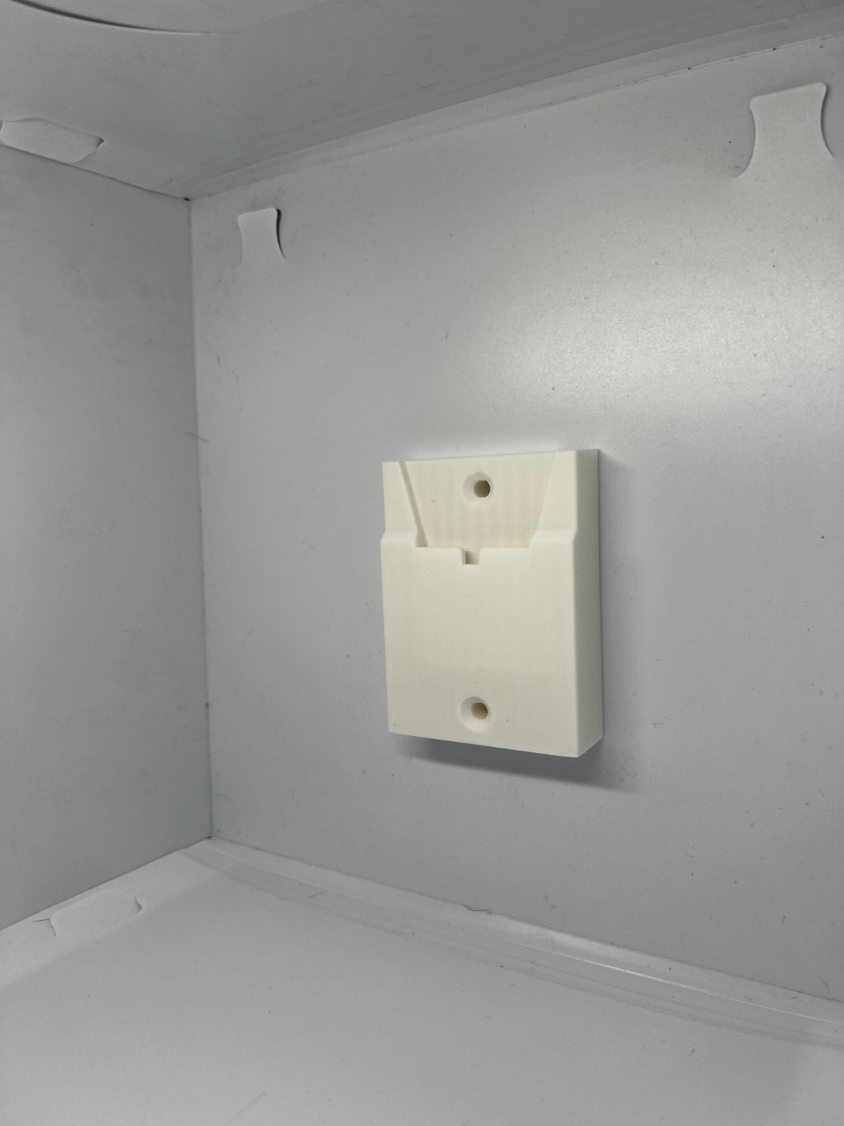 White Wall mount bracket holder Shark Vacuum IZ202UK, IZ202UKT, IZ252UK, IZ300UK