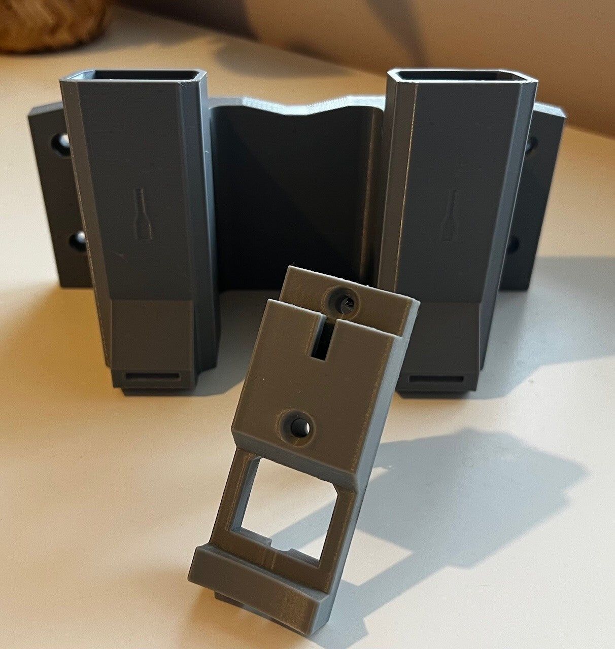 Shark Stratos Vacuum Wall Mount accessory holder dock cable management IZ400