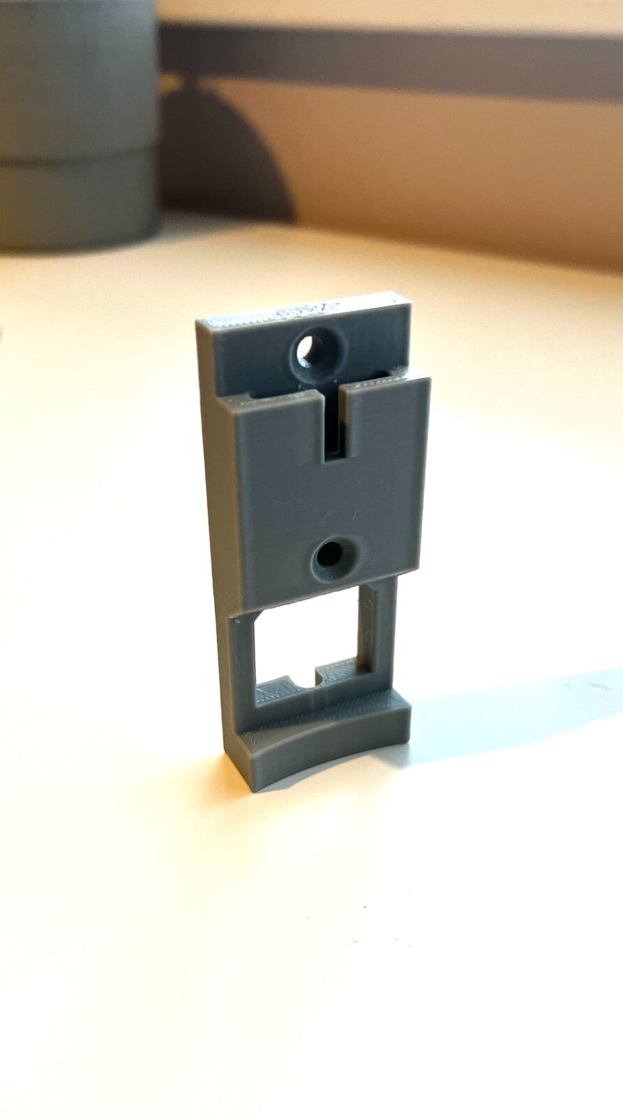 Shark Stratos Vacuum Wall Mount mounting bracket dock cable holder IZ400 IZ400UK