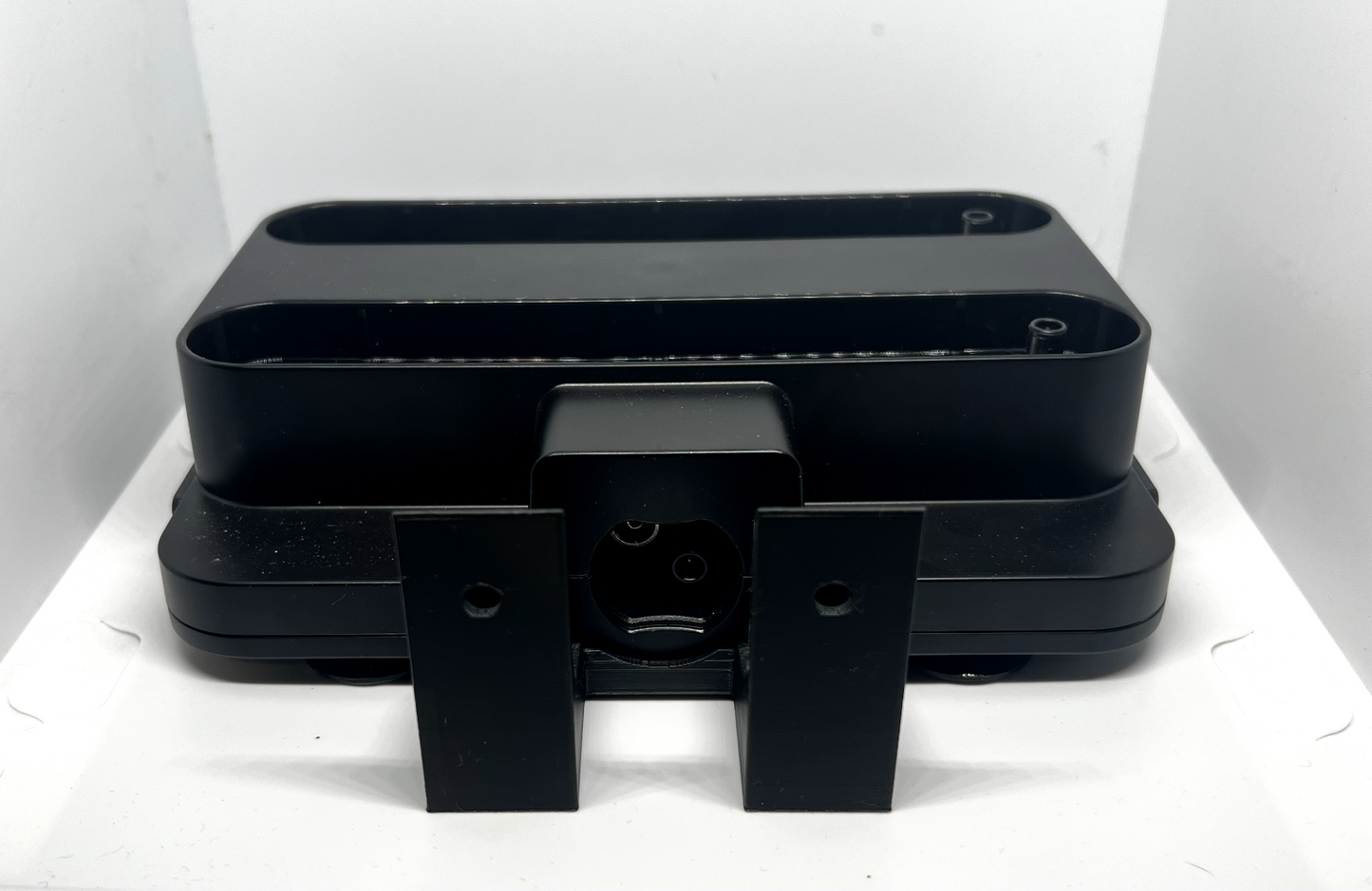 Shark Stratos Vacuum Dual Charging Dock Wall mount bracket holder (IZ420UKT)