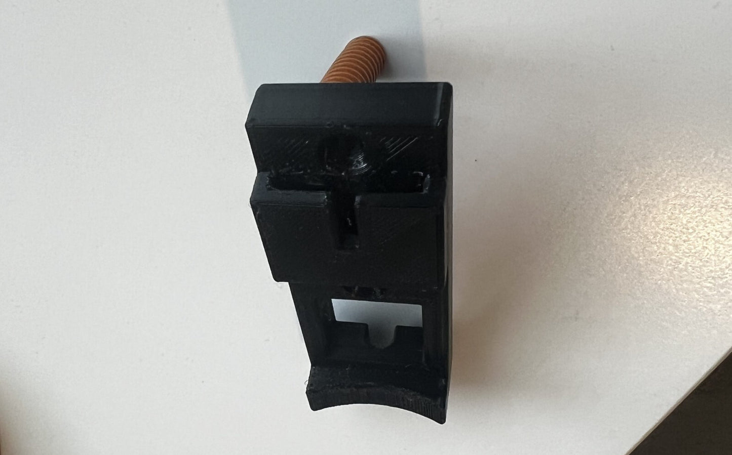 Shark Stratos Vacuum Wall Mount mounting bracket dock cable holder IZ400 IZ400UK