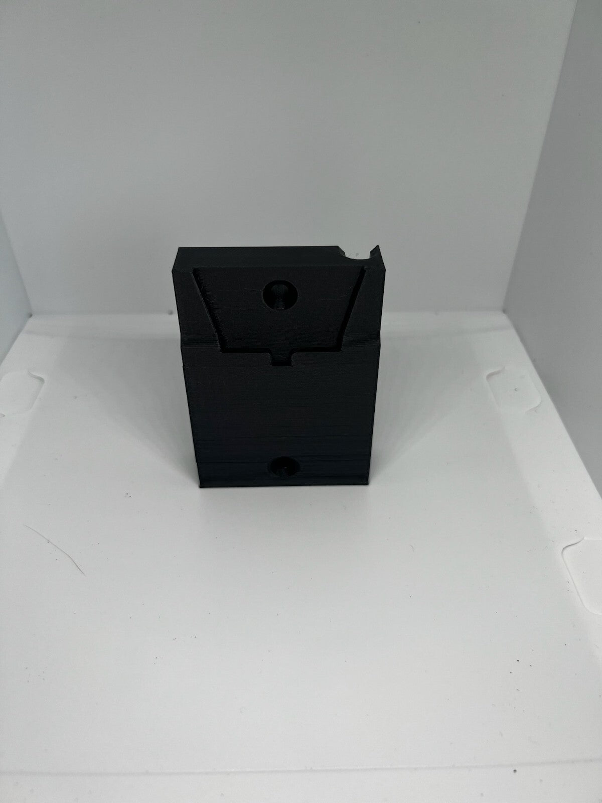 Shark Vacuum Wall Mount Mounting Bracket Dock Cable Holder For Shark IZ202 UK