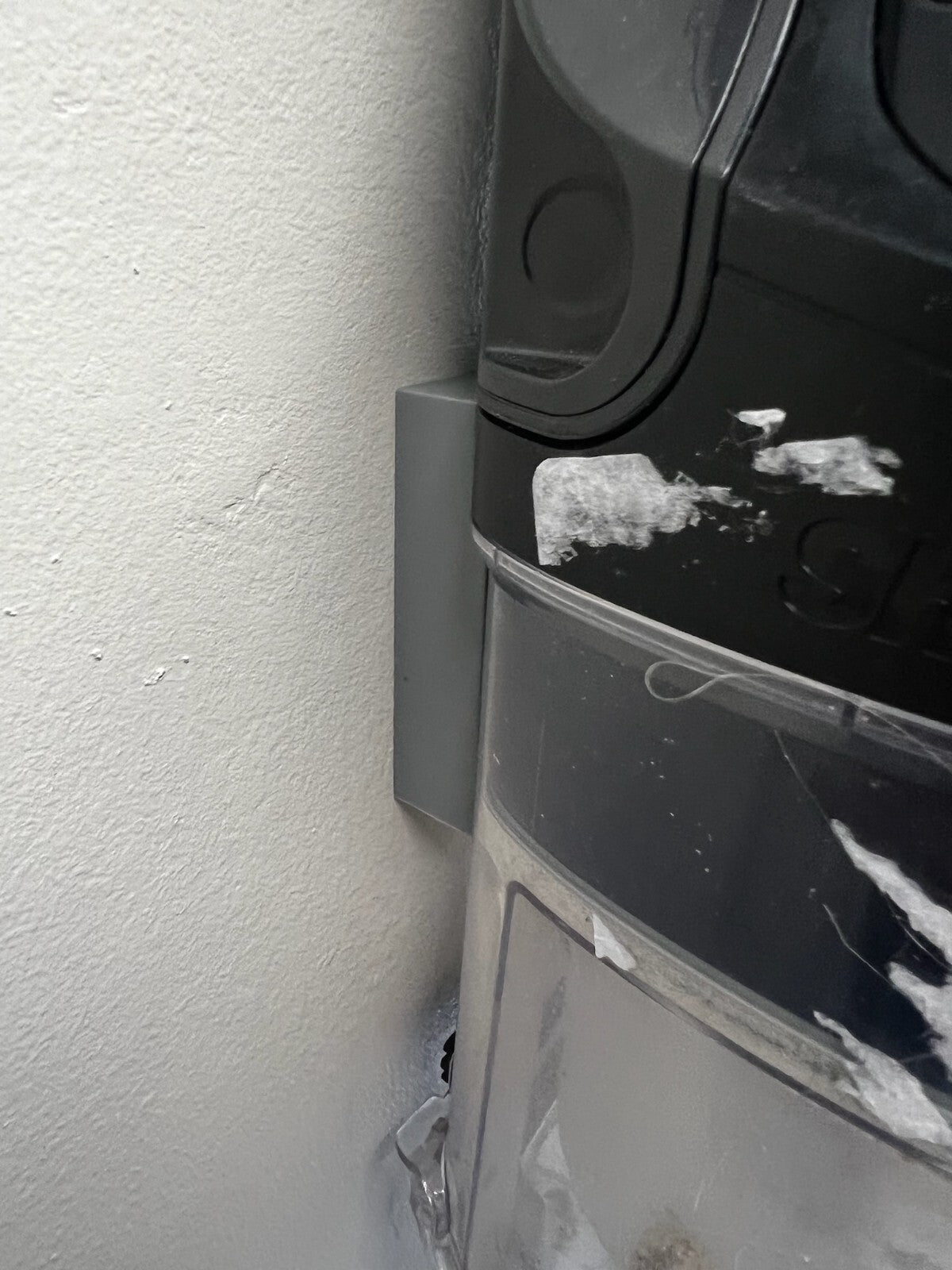 Wall mount bracket holder Shark Vacuum IZ103UKGB, IZ202UKT, IZ252UK, IZ300UKT