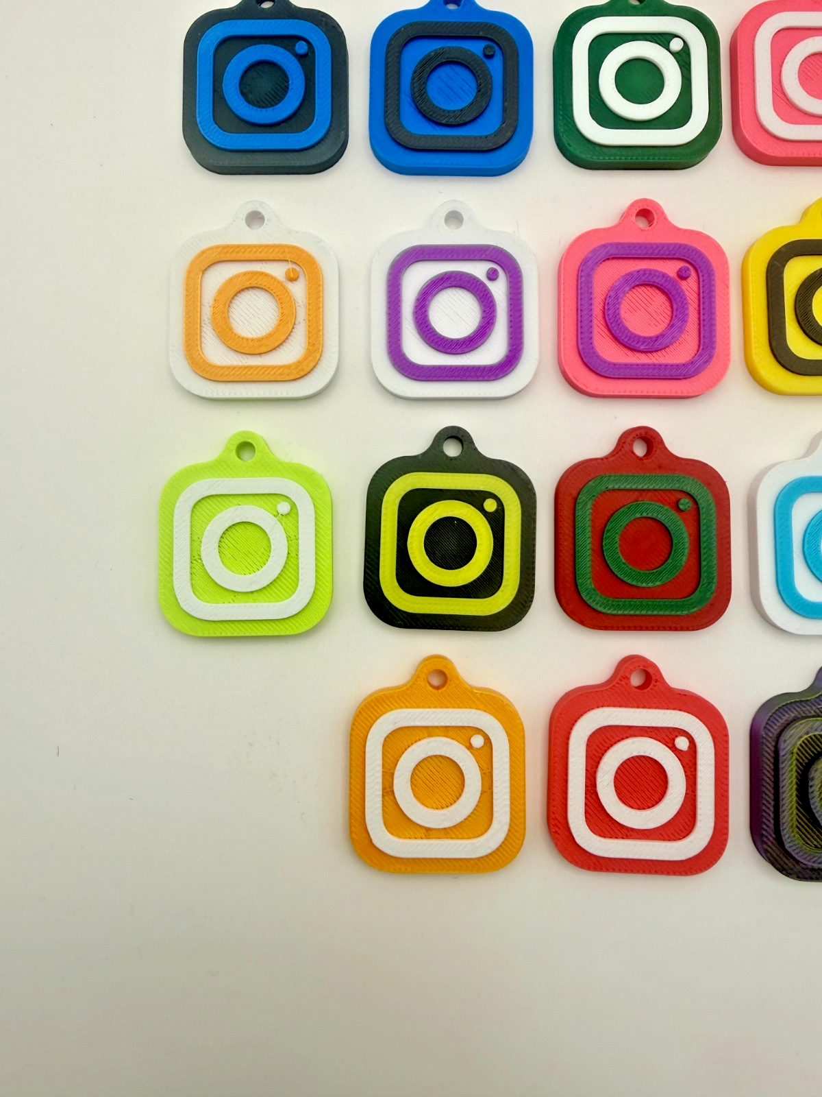 30mm NFC Tag Social Media Key Chain Key Ring Tap To Share Profile