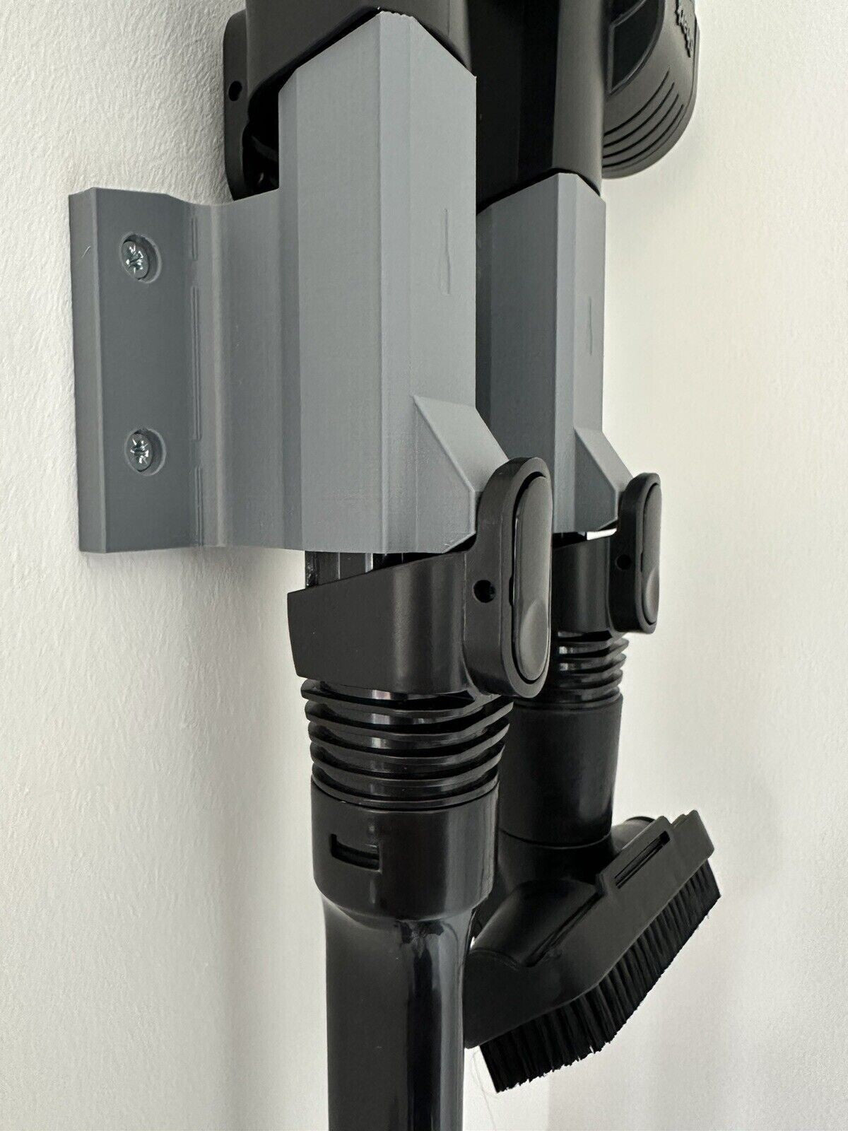 Shark Stratos IZ420 Pet Pro Cordless Vacuum Wall Mount accessory holder dock