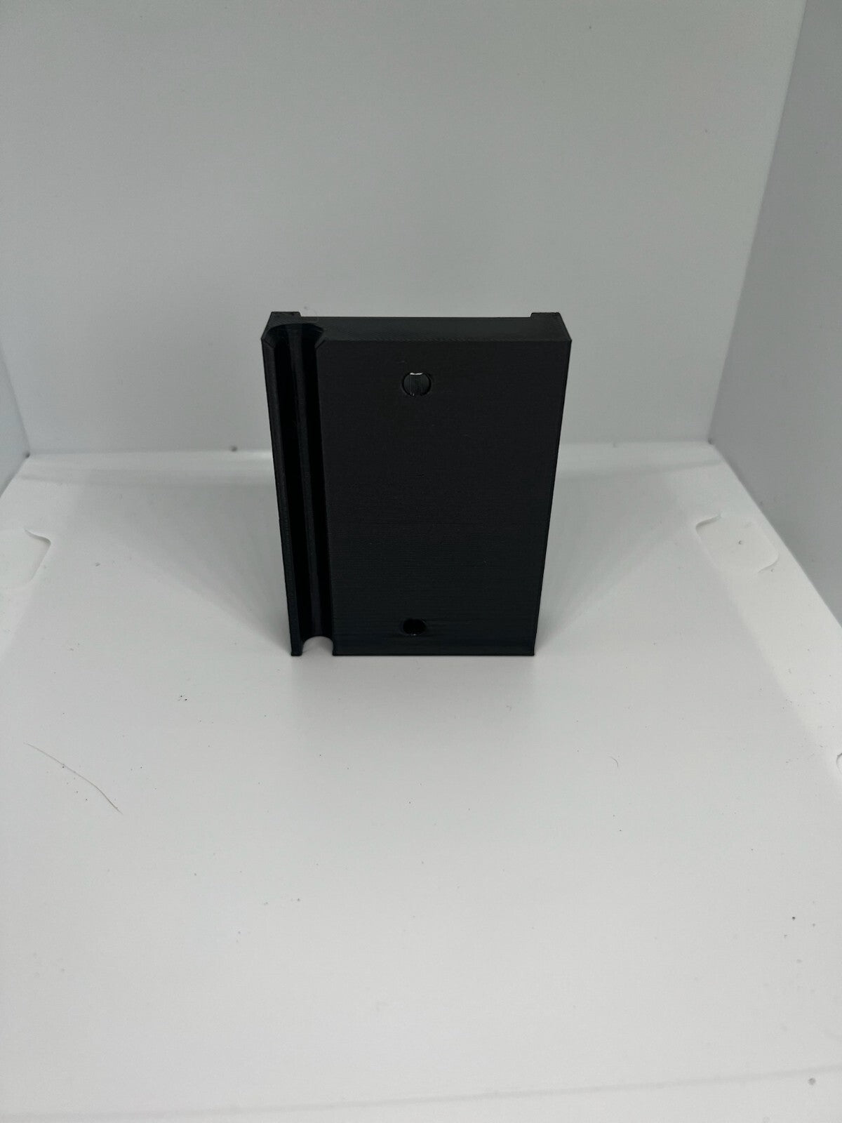 Shark Vacuum Wall Mount Mounting Bracket Dock Cable Holder For Shark IZ202 UK