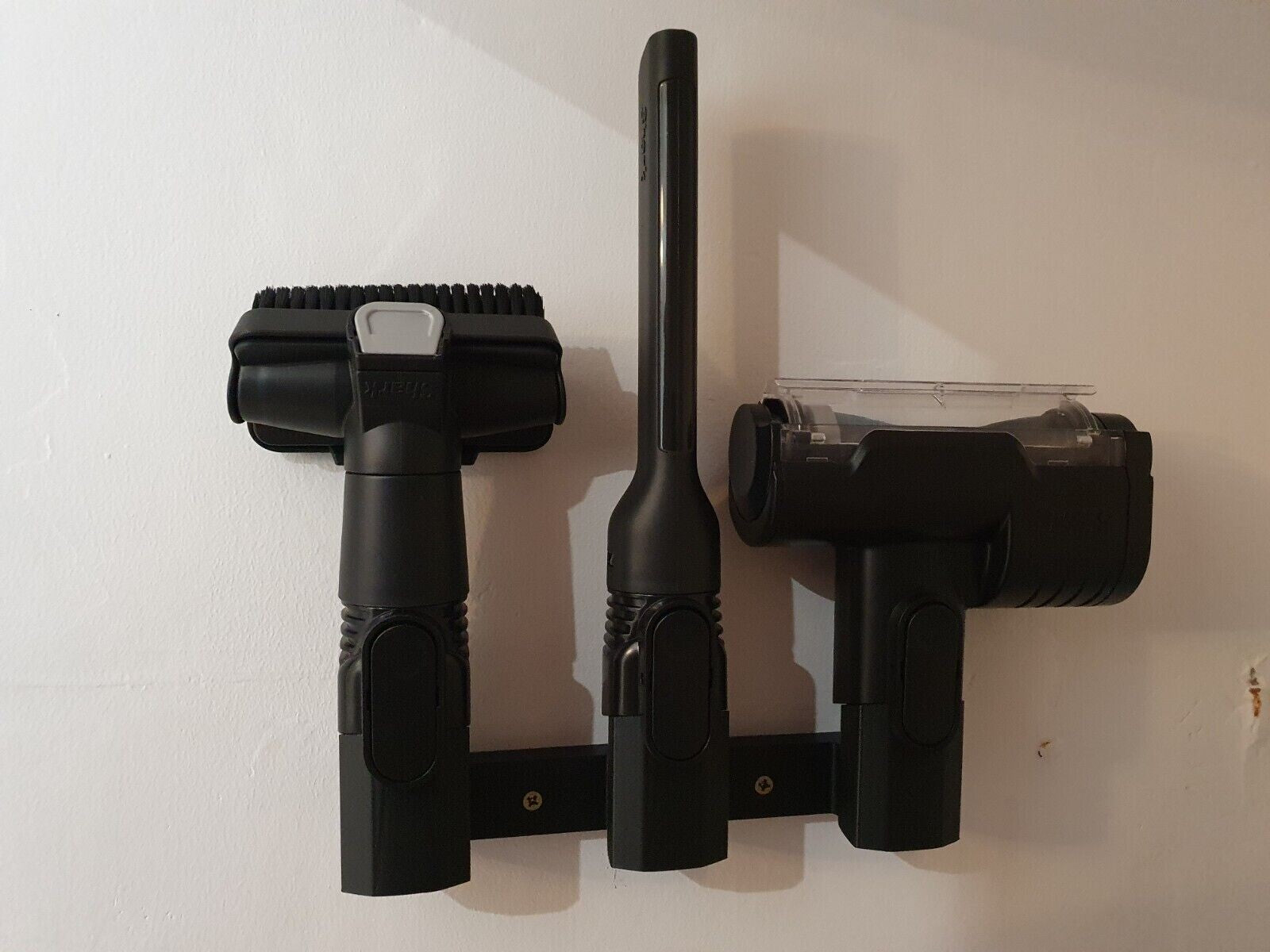 Shark Anti Hair Wrap Powerfins Vacuum Wall Mount accessory bracket dock IZ300